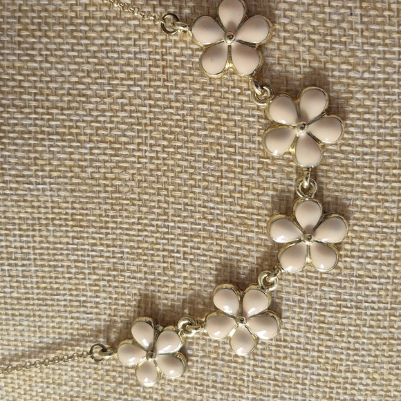 Cream and Gold Botanical Bracelet - Picture 5 of 10